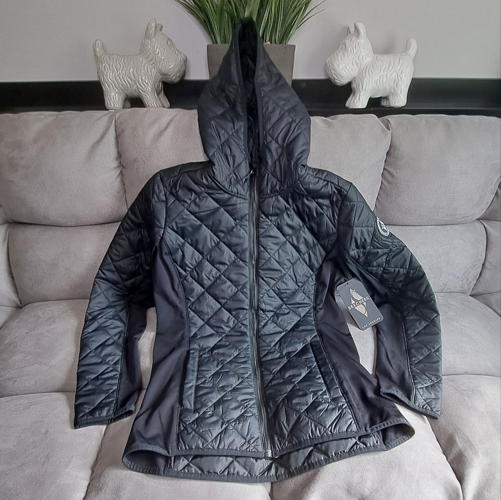 NWT Skechers Black Zip Jacket Medium